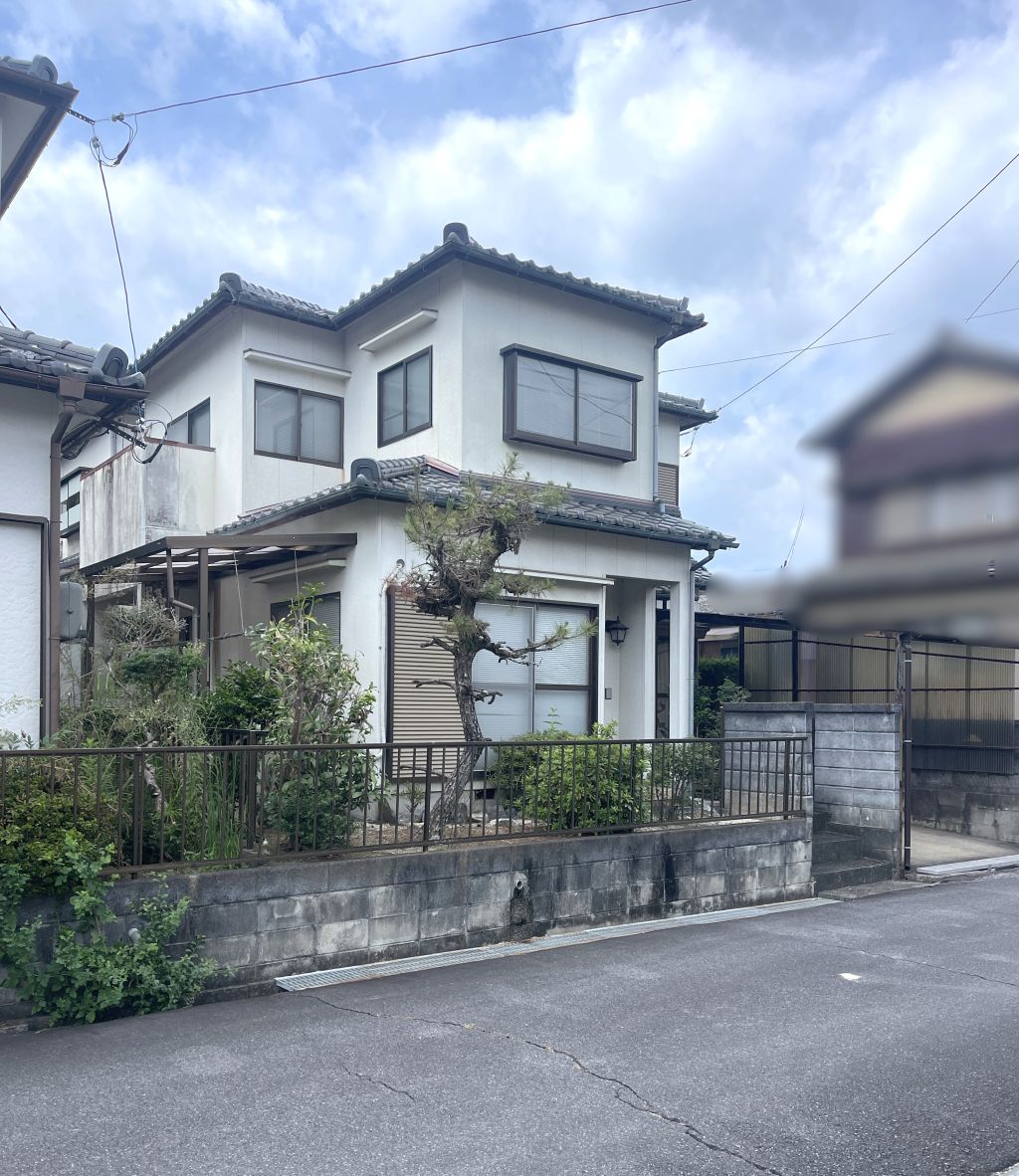 四日市市八千代台２丁目戸建